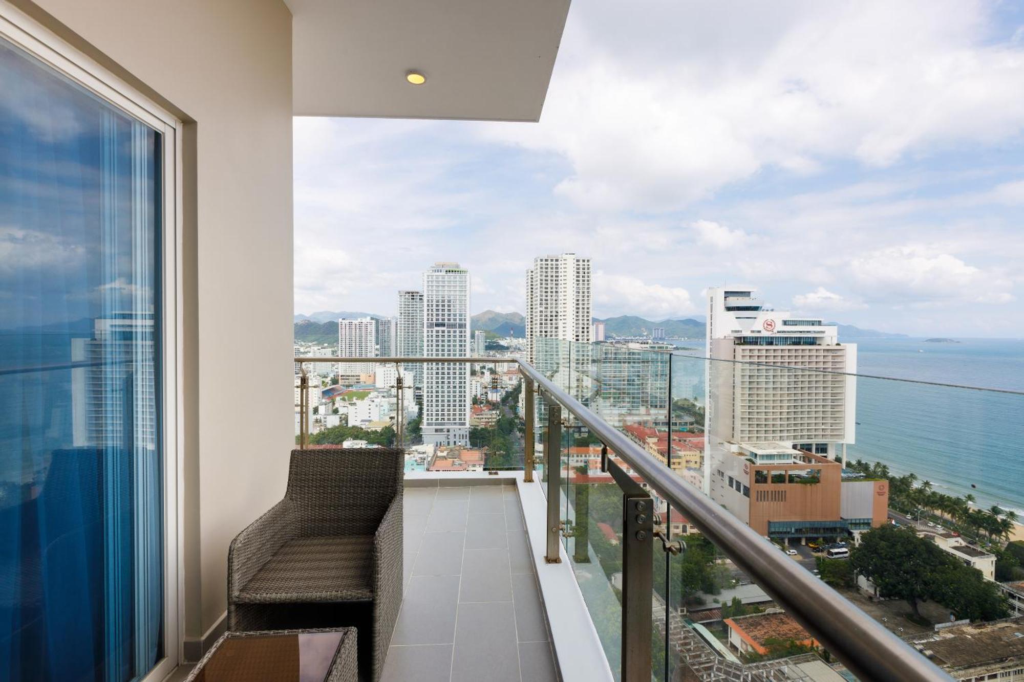 อาริยานา สมาร์ตคอนเทล ยาจาง Aparthotel ญาจาง ภายนอก รูปภาพ